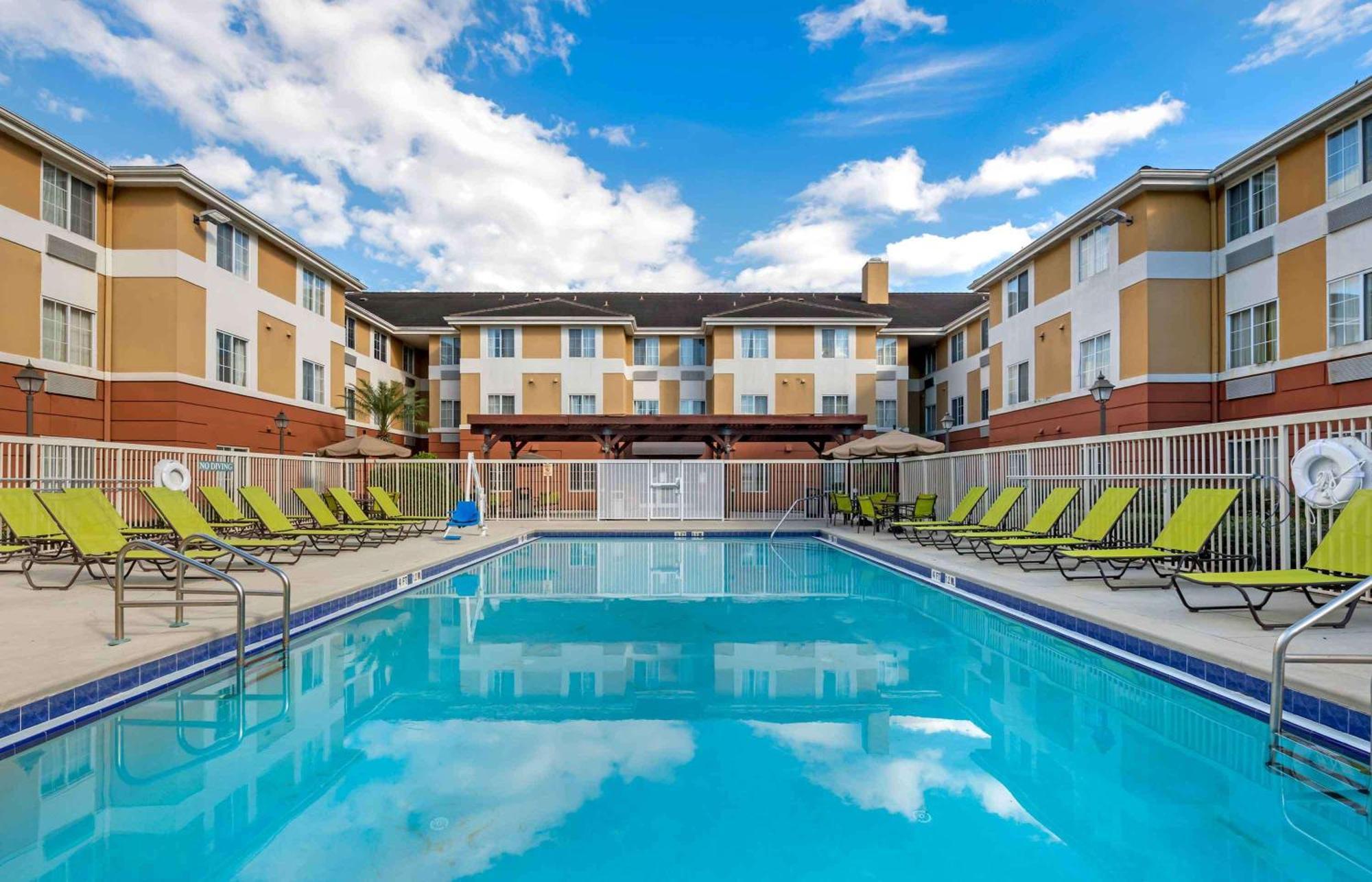 Williamsburg Extended Stay America Suites - Orlando - Convention Center - Universal Blvd מראה חיצוני תמונה